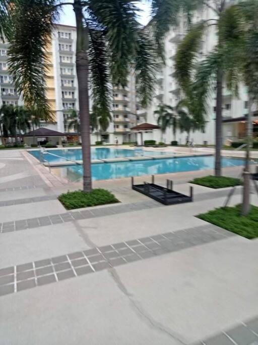 Field Residences Paranaque City Exteriör bild