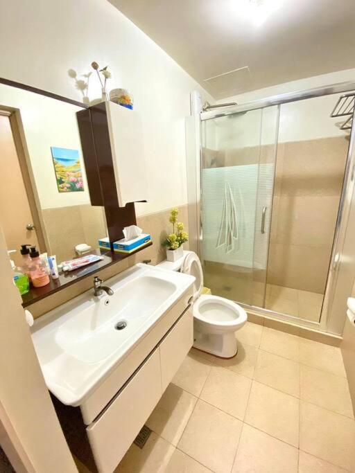 Field Residences Paranaque City Exteriör bild